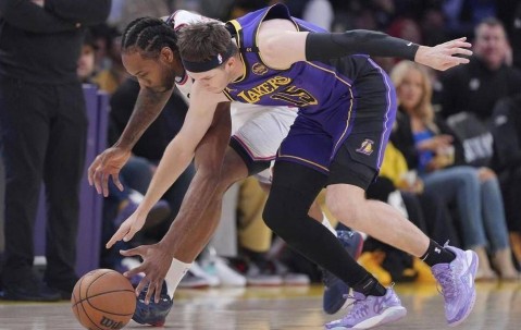 mk体育-快船队防守崩盘，惨遭对手狂轰猛炸，男人全部有关.的简单介绍